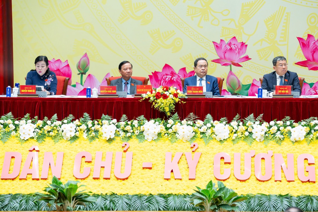 Khai mạc phiên trù bị Đại hội đại biểu Đảng bộ Quốc hội lần thứ I - 3 Khai mạc phiên trù bị Đại hội đại biểu Đảng bộ Quốc hội lần thứ I - 3