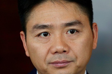 Bị bắt vì cáo buộc tình dục, tỉ phú Trung Quốc thành chủ đề châm biếm