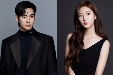 Bức thư Kim Sae Ron gửi bạn thừa nhận hẹn hò với Kim Soo Hyun từ 15 tuổi