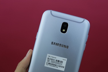Đánh giá chi tiết Galaxy J7 Pro tại Việt Nam