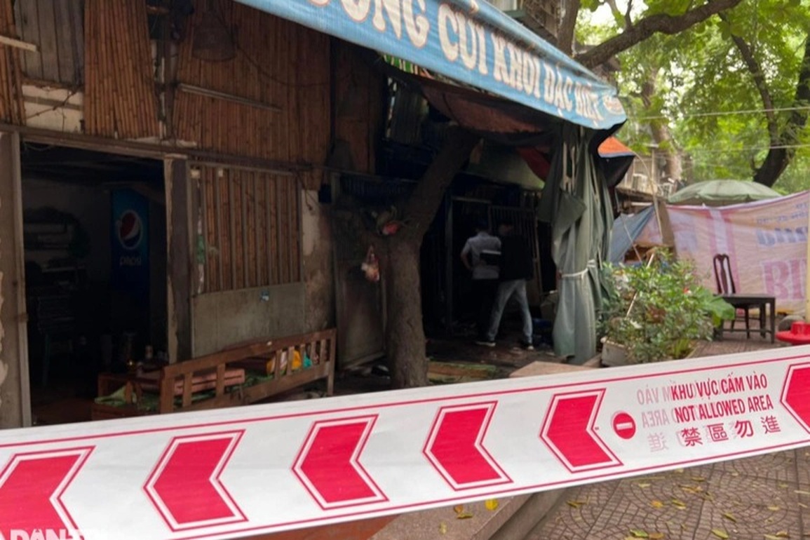 Vụ cháy nhà khiến 5 người chết: Nghe tiếng kêu cứu nhưng bất lực - 1 Vụ cháy nhà khiến 5 người chết: Nghe tiếng kêu cứu nhưng bất lực - 1