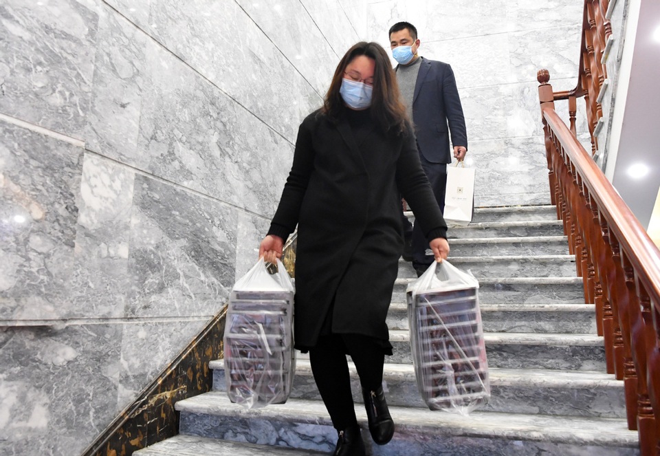 Nhà hàng nấu ăn miễn phí cho những người nhiễm virus corona - 5 Nhà hàng nấu ăn miễn phí cho những người nhiễm virus corona - 5