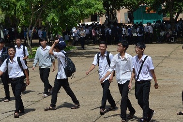 Đắk Lắk: Nhờ người thi hộ, 1 thí sinh bị đình chỉ thi