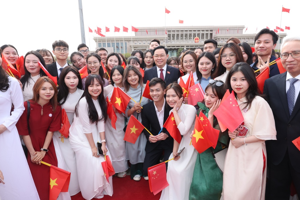Kết quả chuyến thăm Trung Quốc của Chủ tịch Quốc hội Vương Đình Huệ - 1