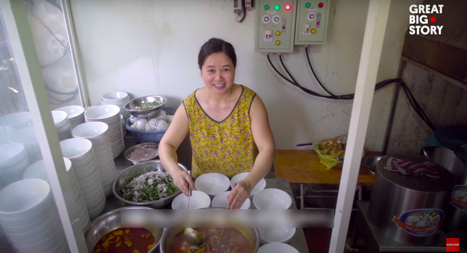 Không phải phở hay bánh mì, bữa sáng tiêu biểu của Việt Nam được trang tin Mỹ giới thiệu lại là một món làm từ lươn - Ảnh 2. Không phải phở hay bánh mì, bữa sáng tiêu biểu của Việt Nam được trang tin Mỹ giới thiệu lại là một món làm từ lươn - Ảnh 2.