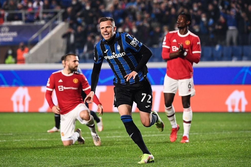 Ronaldo lập cú đúp cứu Man Utd thoát thua trước Atalanta - 4 Ronaldo lập cú đúp cứu Man Utd thoát thua trước Atalanta - 4