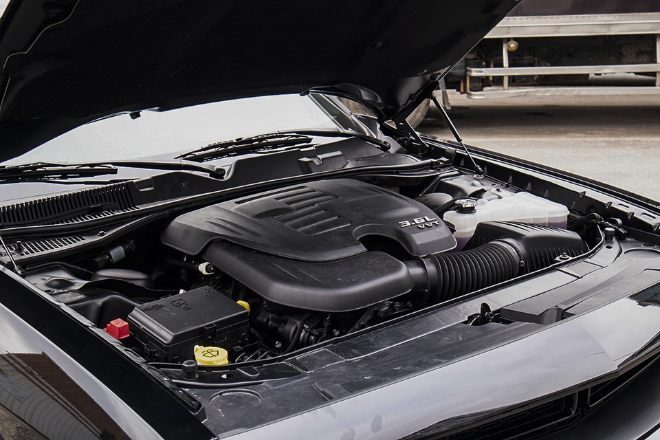 Khám phá xe cơ bắp Dodge Challenger GT bản 2021 đầu tiên về Việt Nam - 11 Khám phá xe cơ bắp Dodge Challenger GT bản 2021 đầu tiên về Việt Nam - 11
