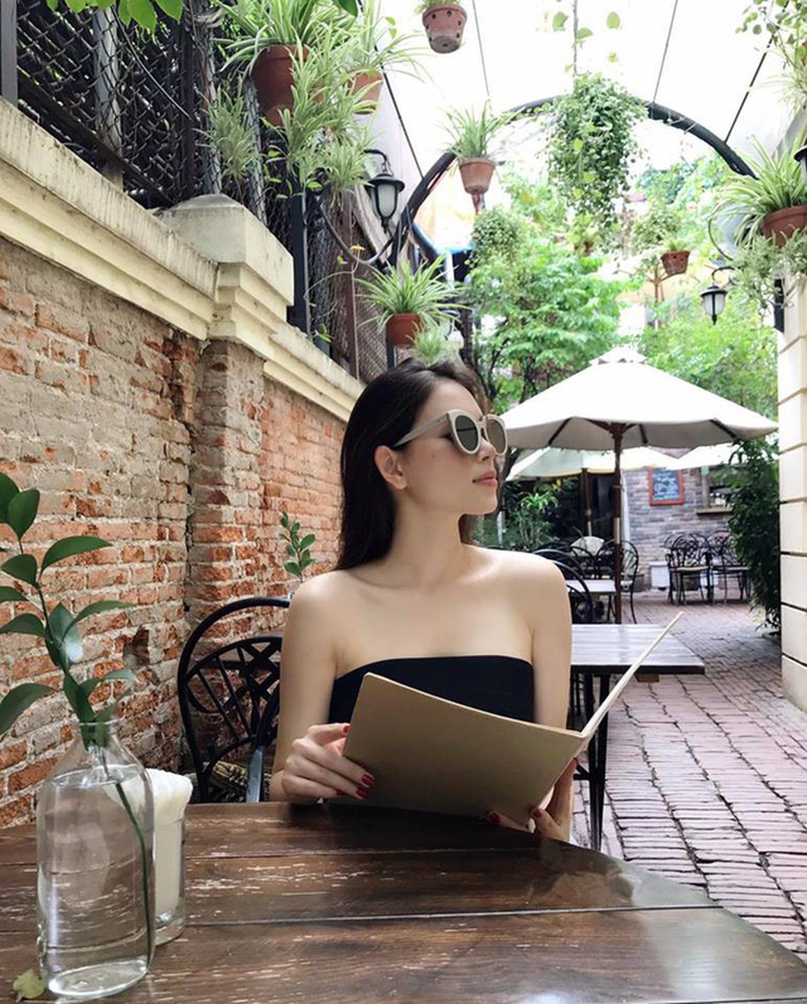 Thân thế hot girl sắp nối gót Hà Tăng làm dâu tập đoàn nghìn tỷ - 5 Thân thế hot girl sắp nối gót Hà Tăng làm dâu tập đoàn nghìn tỷ - 5