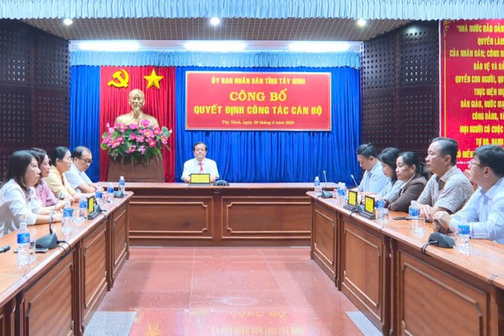 Tây Ninh chi trả xong hơn 3.700 tỷ đồng chế độ cho cán bộ nghỉ việc - 1 Tây Ninh chi trả xong hơn 3.700 tỷ đồng chế độ cho cán bộ nghỉ việc - 1