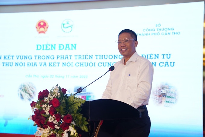 Ông Nguyễn Thực Hiện, Phó Chủ tịch UBND thành phố Cần Thơ phát biểu khai mạc Diễn đàn