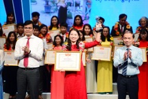 Tìm kiếm và vinh danh giáo viên tiêu biểu ở các xã khó khăn, miền núi