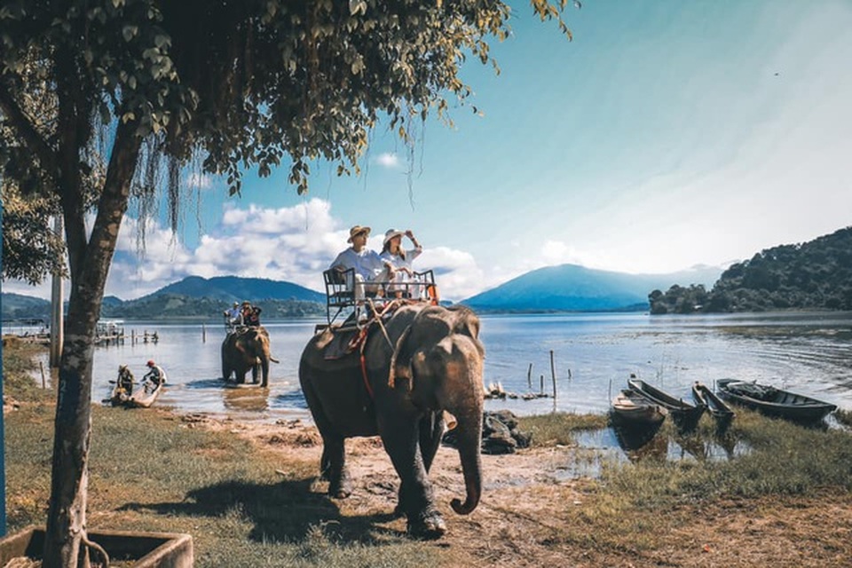 Tour giá rẻ ồ ạt, người Việt có sẵn sàng đi du lịch trở lại? - 2 Tour giá rẻ ồ ạt, người Việt có sẵn sàng đi du lịch trở lại? - 2