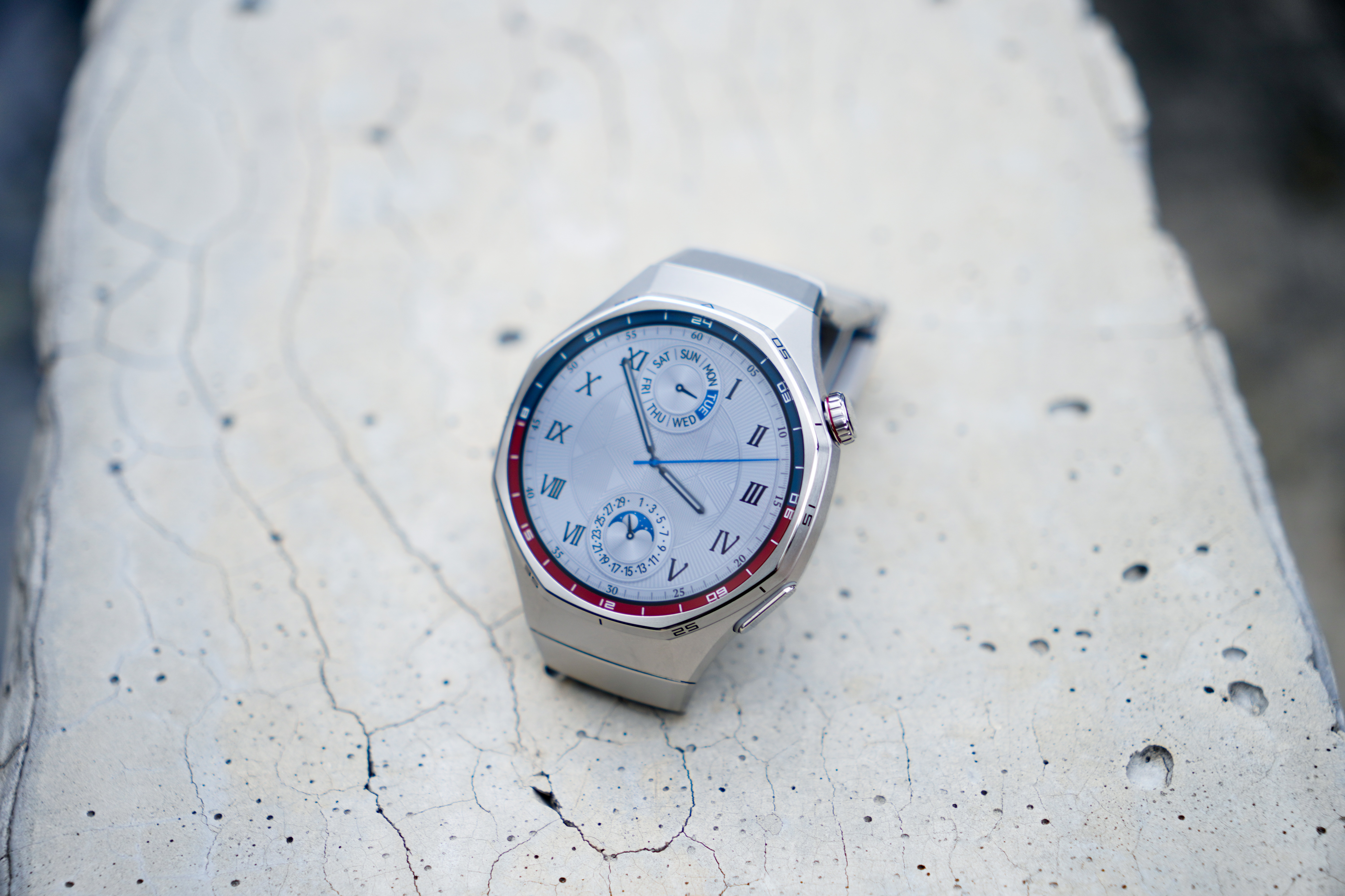 Huawei Watch GT 6 Pro: Có gì để đối đầu Galaxy Watch8, Apple Watch S11?