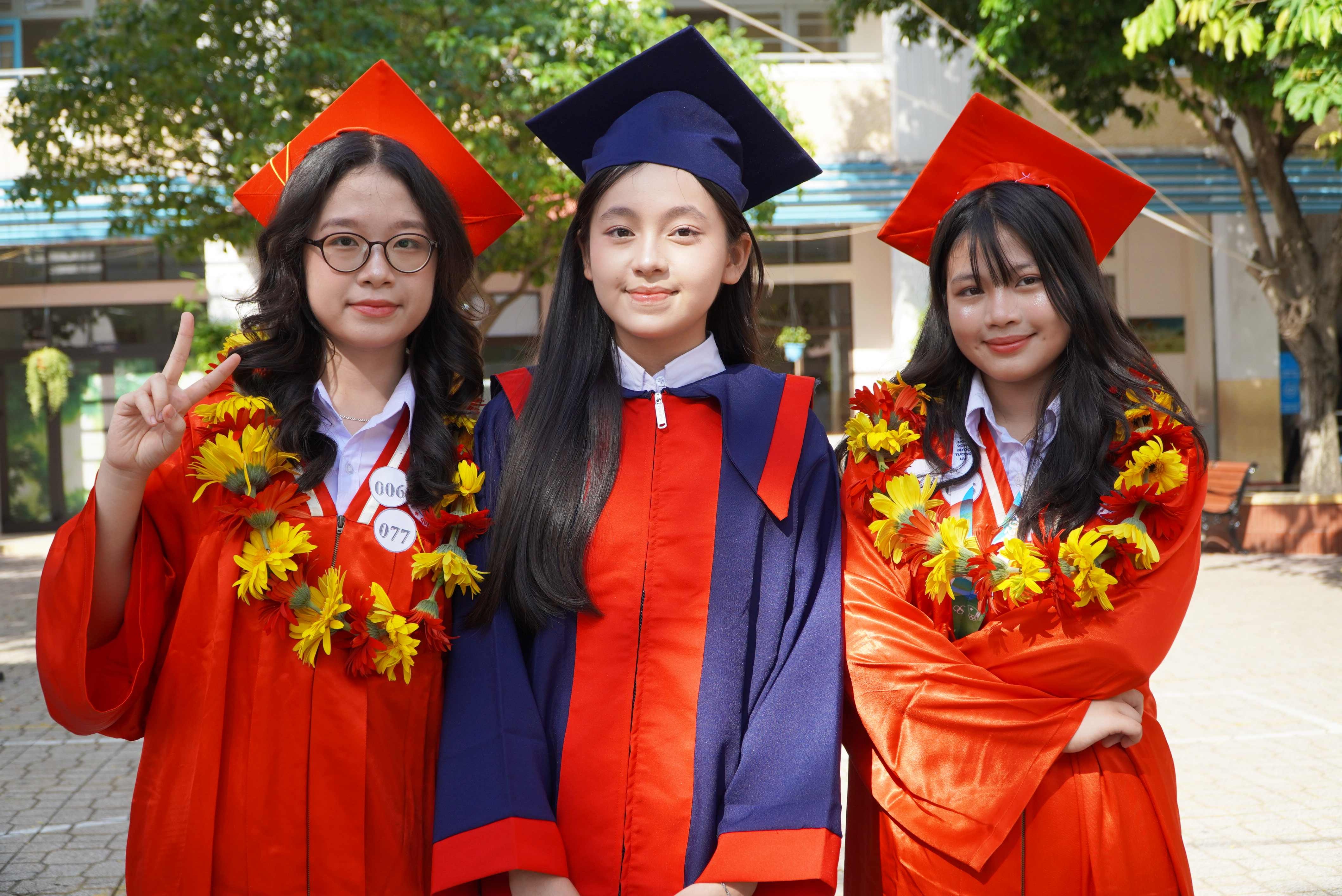 Khoảnh khắc trong veo tuổi 15, học sinh lớp 9 chào đón bước ngoặt mới - 8 Khoảnh khắc trong veo tuổi 15, học sinh lớp 9 chào đón bước ngoặt mới - 8