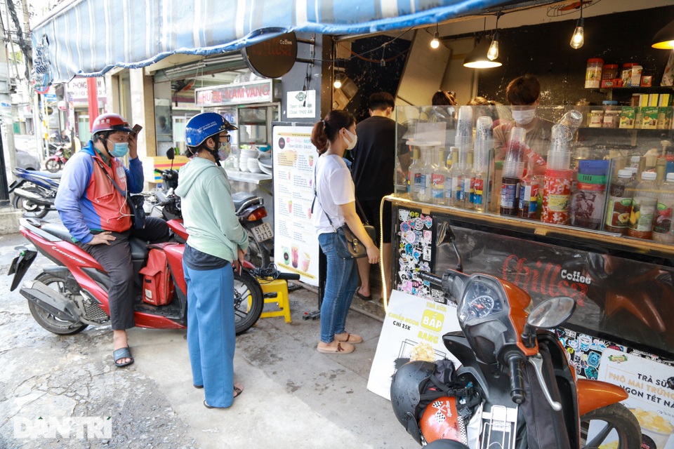 Chàng trai một tay mở quán trà sữa doanh thu 2 triệu đồng/ngày - 5 Chàng trai một tay mở quán trà sữa doanh thu 2 triệu đồng/ngày - 5