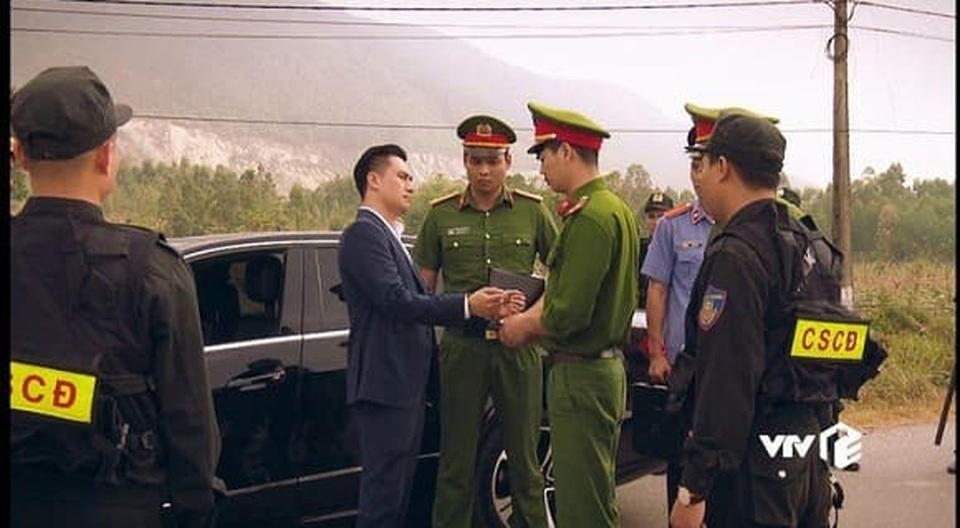 Việt Anh: Dành cả thanh xuân vào vai tội phạm, đóng với cô nào… hôn cô đó - 1 Việt Anh: Dành cả thanh xuân vào vai tội phạm, đóng với cô nào… hôn cô đó - 1