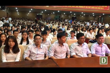 Tôn vinh những bông hoa đẹp ngành giáo dục Nghệ An