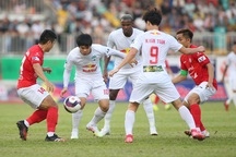 Kiatisuk cao tay ấn, HA Gia Lai đủ sức vô địch V-League