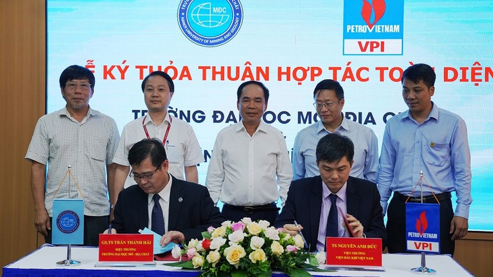 ĐH Mỏ Địa chất hợp tác với Viện Dầu khí để triển khai các nghiên cứu mới - 1 ĐH Mỏ Địa chất hợp tác với Viện Dầu khí để triển khai các nghiên cứu mới - 1