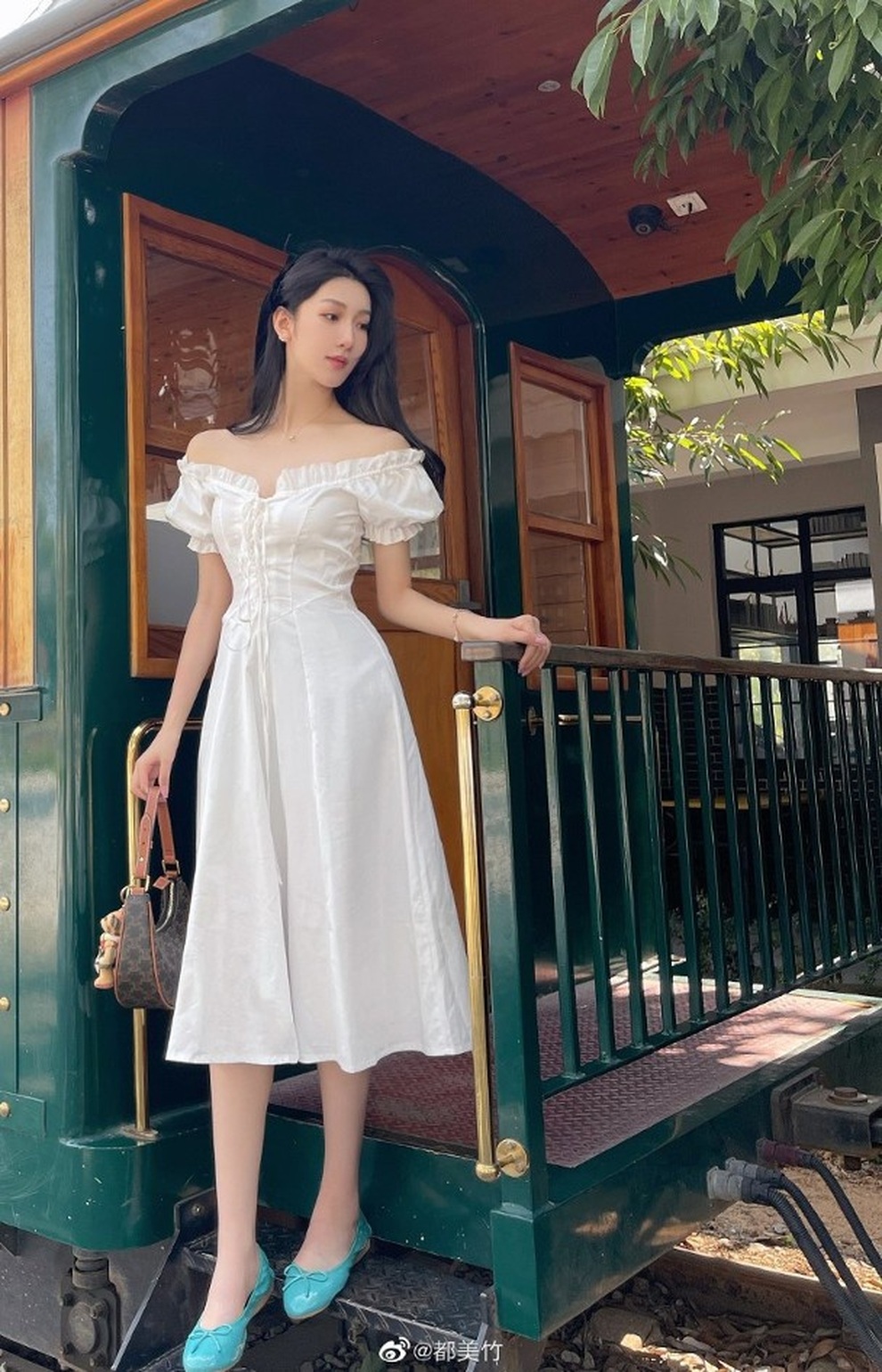 Hôn thê tin đồn của Ngô Diệc Phàm lên tiếng - 5 Hôn thê tin đồn của Ngô Diệc Phàm lên tiếng - 5