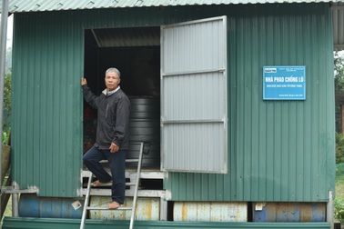 Nhà phao Dân trí, điểm tựa an toàn cho người dân vùng lũ