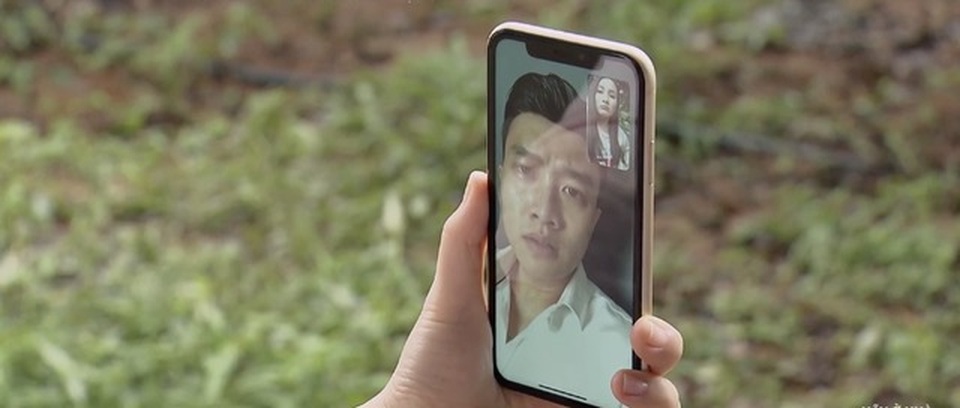 Hồng Đăng tiết lộ hậu trường “những ngày không quên” với Hồng Diễm - 5 Hồng Đăng tiết lộ hậu trường “những ngày không quên” với Hồng Diễm - 5