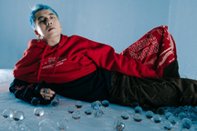 Osad háo hức khi lần đầu đón giao thừa tại sân khấu trên biển