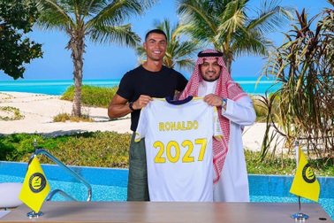 Ronaldo quyết định gắn bó với Al-Nassr thêm 2 năm