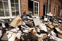 Báo Đức bị đốt sau khi đăng tranh biếm họa của tạp chí Pháp