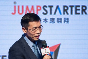 Cổ phiếu tăng bất chấp, giáo sư Trung Quốc sở hữu 4 tỷ USD sau IPO