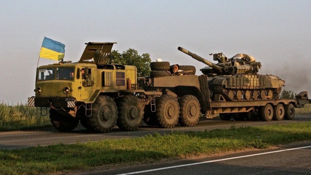 Ukraine dồn quân chọc thủng tuyến đường huyết mạch, bắn cháy trực thăng Nga - 1 Ukraine dồn quân chọc thủng tuyến đường huyết mạch, bắn cháy trực thăng Nga - 1