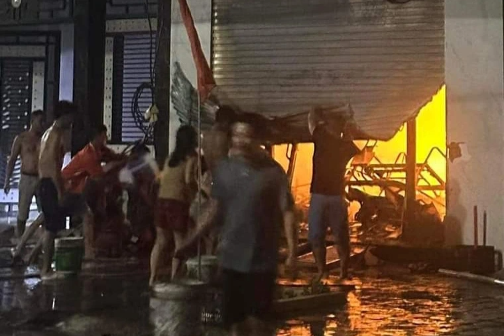 Xe điện bốc cháy khi đang sạc, 2 bà cháu thiệt mạng - 1 Xe điện bốc cháy khi đang sạc, 2 bà cháu thiệt mạng - 1