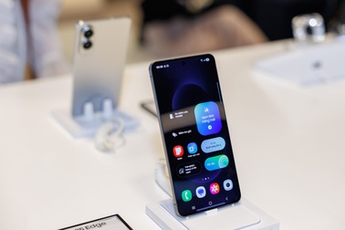 Giá Galaxy S25 Edge giảm hơn chục triệu đồng sau vài tháng lên kệ