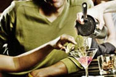 Nhạc càng to, uống càng nhiều