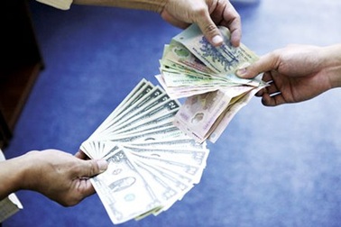 Tỉ giá USD “chợ đen” nhảy múa 