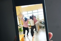 Thầy giáo ở Tây Ninh bị tố nhắn tin thân mật, đụng chạm nữ sinh lớp 10