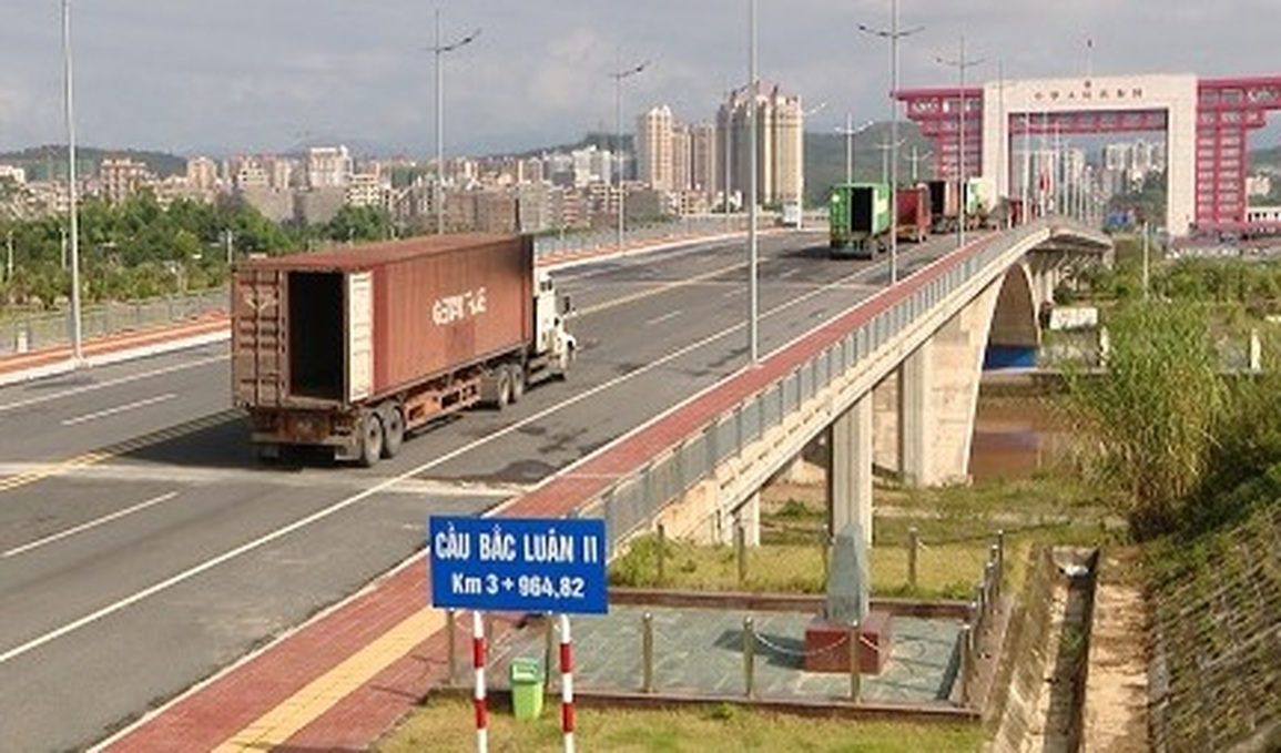 Quảng Ninh: Cửa khẩu Bắc Luân 2 thông quan trở lại - 1 Quảng Ninh: Cửa khẩu Bắc Luân 2 thông quan trở lại - 1