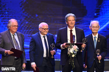 4 nhà khoa học nhận giải VinFuture 3 triệu USD: Họ là ai?