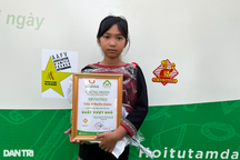 Hàng trăm học sinh nghèo, hiếu học tại Đắk Lắk nhận học bổng