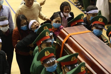 Tiễn đưa 22 liệt sĩ Đoàn 337 về yên nghỉ tại quê nhà