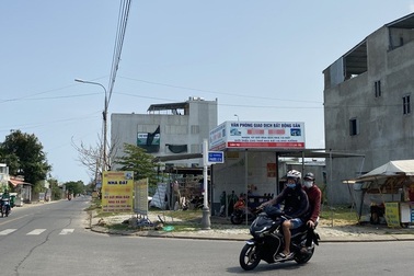 "Cò đất" tung tin tạo sốt ảo ở Đà Nẵng
