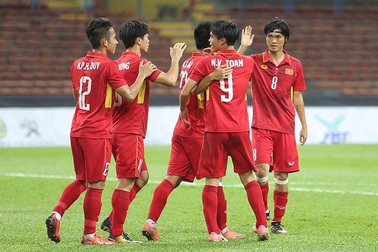 HLV Trần Công Minh: “Indonesia luôn rất đáng sợ khi đá với Việt Nam”