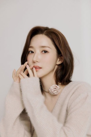 Ngoại hình gầy gò, thiếu sức sống của “nữ thần dao kéo xứ Hàn” - 7