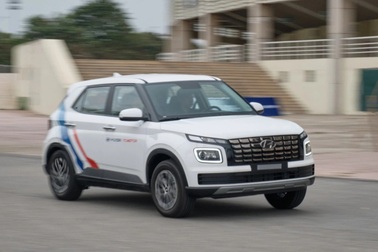 Ra mắt gần một năm, Hyundai Venue lần đầu không bán chậm nhất phân khúc