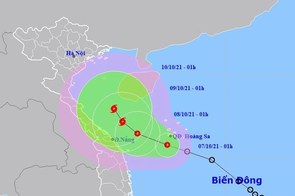Áp thấp nhiệt đới sắp mạnh lên thành bão, nhiều tỉnh miền Trung mưa rất to - 1 Áp thấp nhiệt đới sắp mạnh lên thành bão, nhiều tỉnh miền Trung mưa rất to - 1