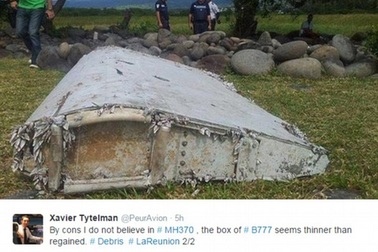 Tìm thấy mảnh vỡ lớn nghi của máy bay mất tích MH370