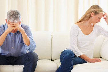 Phát hiện chồng ngoại tình sau 30 năm chung sống