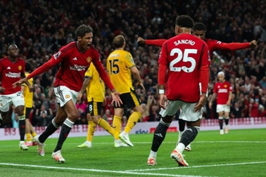 Man Utd nhận tin mừng trước trận đại chiến với Tottenham