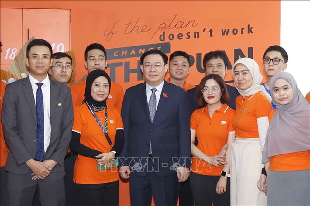 Truyền thông Indonesia đưa tin đậm nét về bài phát biểu của Chủ tịch Quốc hội Vương Đình Huệ - 3 Truyền thông Indonesia đưa tin đậm nét về bài phát biểu của Chủ tịch Quốc hội Vương Đình Huệ - 3