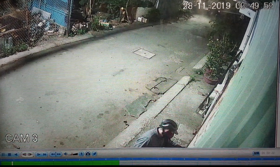 Trộm chốt cửa nhà dân, phá 5 lớp khoá lấy 2 xe ba gác - 1 Trộm chốt cửa nhà dân, phá 5 lớp khoá lấy 2 xe ba gác - 1